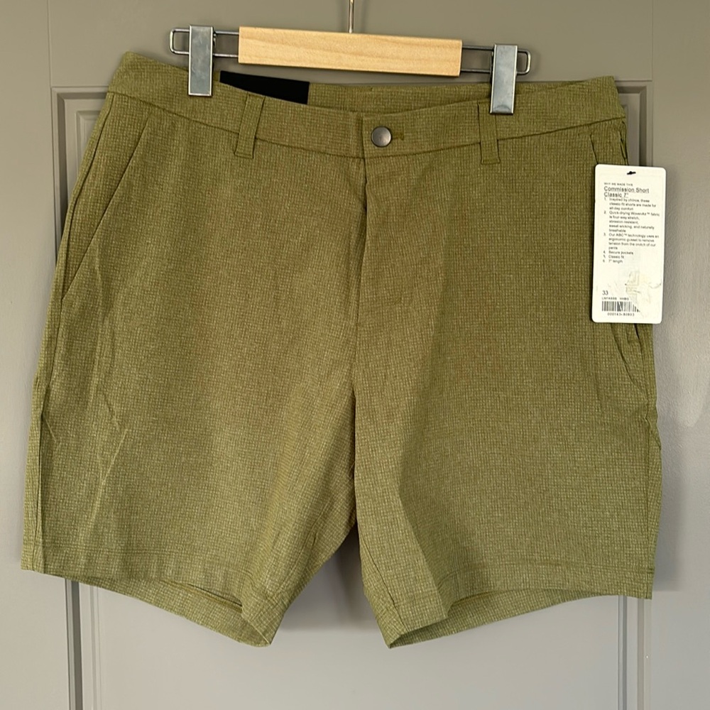 Men’s Lululemon Green Commission Short Classic 7” NWT 33”
